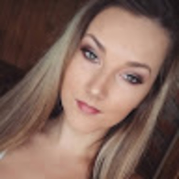 erinz1996
